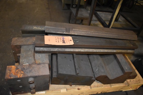 PALLET OF SMALL DIES UP TO 30"