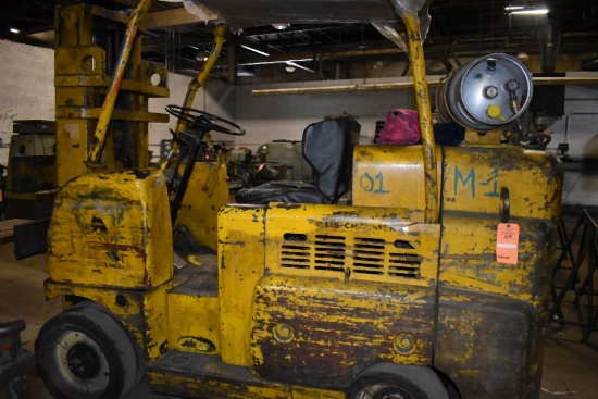 ALLIS CHALMERS FORK LIFT TRUCK, 8,000 LB. CAPACITY