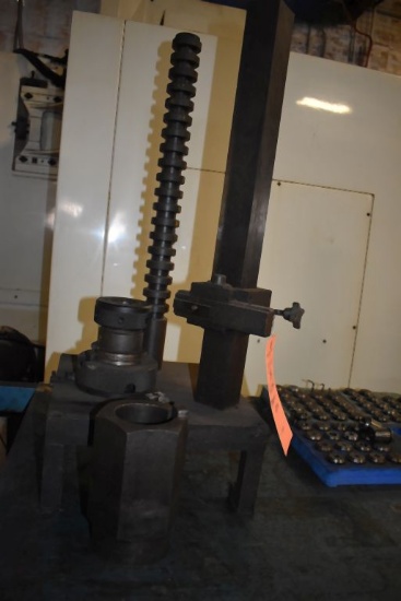 TOOL HEIGHT MEASURING FIXTURE