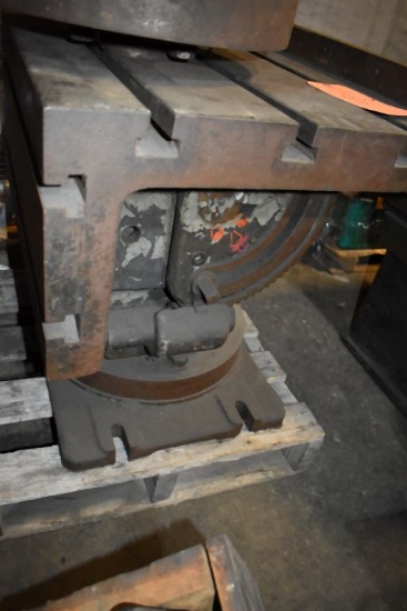 TILTING T-SLOT TABLE