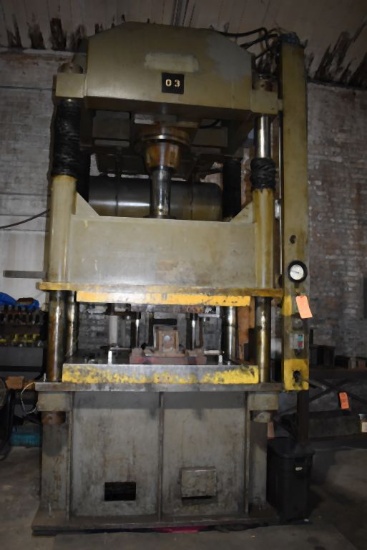DAKE DOUBLE ACTING FOUR POST HYDRAULIC 125 TON