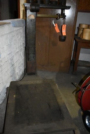 FAIRBANKS PLATFORM SCALE, 34" x 25" PLATFORM