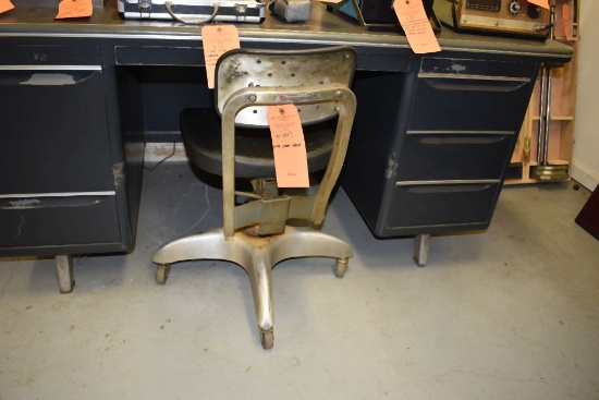 METAL 7 DRAWER SHOP DESK WITH CHAIR, NO CONTENTS,