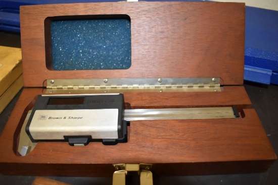 BROWN & SHARPE DIGITAL CALIPER, 9" LONG WITH WOODEN CASE