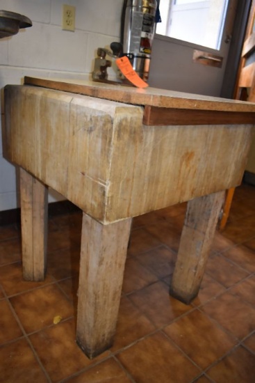 BUTCHER BLOCK WITH EDLUND CAN OPENER, 2' x 2',