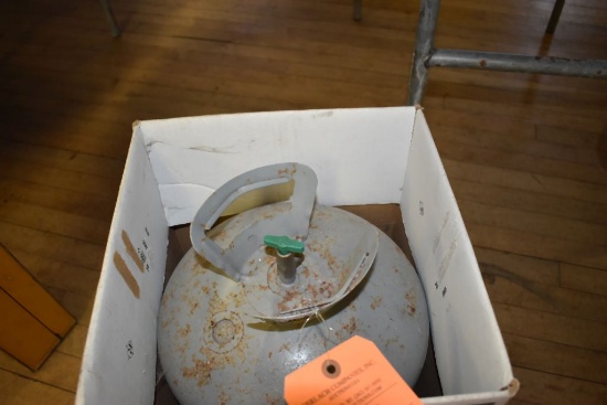 HELIUM TANK