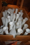 BOX WITH WHITE SMALL VASES