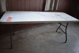 6' FOLDING TABLE, PLASTIC