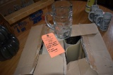 (11) LARGE GLASS SPATEN BEER MUGS IN TWO BOXES,