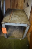 METAL TABLE, 24