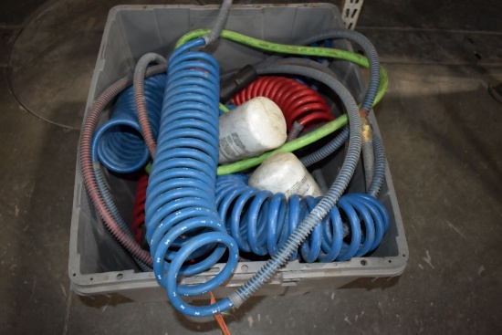 PLASTIC TOTE WITH PLASTIC COIL AIR HOSES