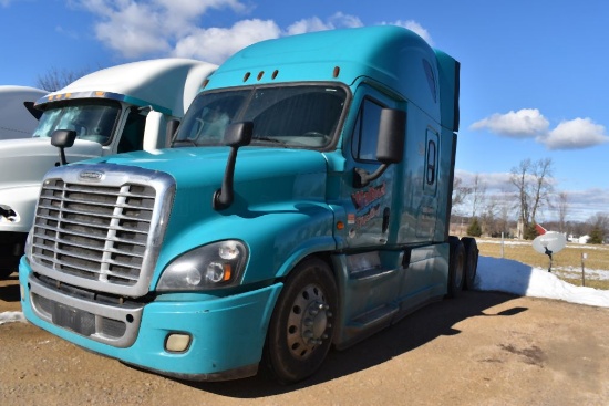2015 FREIGHTLINER TANDEM AXLE SEMI-TRACTOR TRUCK,
