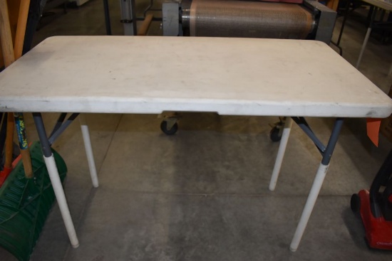 PLASTIC FOLDING TABLE, 48"L x 24"W x 32"H (PVC LEG