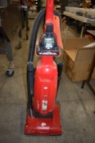 DIRT DEVIL BREEZE TURBO UPRIGHT VACUUM CLEANER WITH