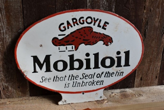 GARGOYLE MOBILOIL OVAL PORCELAIN SIGN, 16"W x 12"H