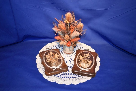 (2) WOODEN PLAQUES W/DRIED FLOWERS, APPROX. 7"H X