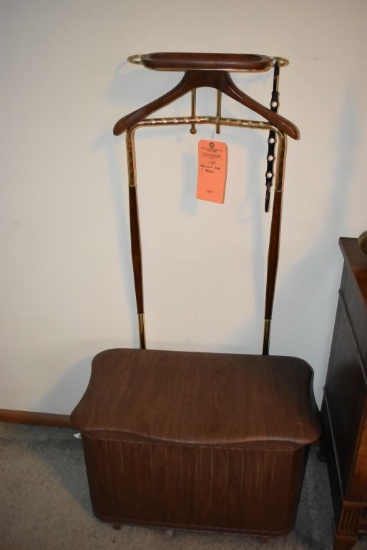 GARMENT TREE & BENCH