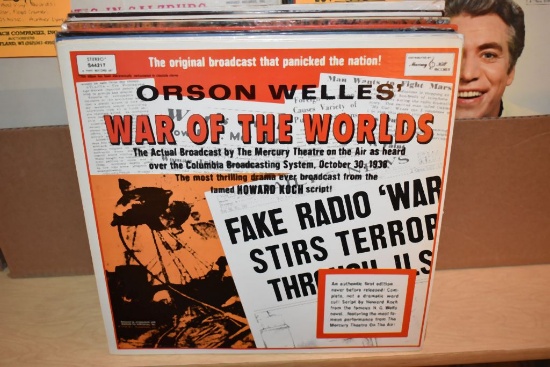 BOX W/45+ VINYL RECORDS: SOUNDS OF HISTORY,