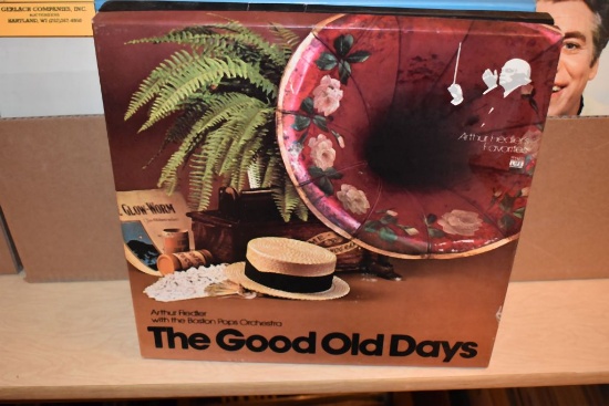 BOX W/10 VINYL RECORDS: ARTHUR FEIDLERS FAVORITES