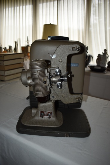 VINTAGE BELL & HOWELL MOVIE PROJECTOR,