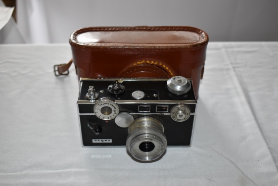 VINTAGE ARGUS C CAMERA, SERIES 5, WITH LEATHER CASE