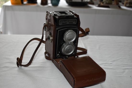 VINTAGE ROLLEICORD CAMERA BOX, DBP/DBGM W/LEATHER CASE