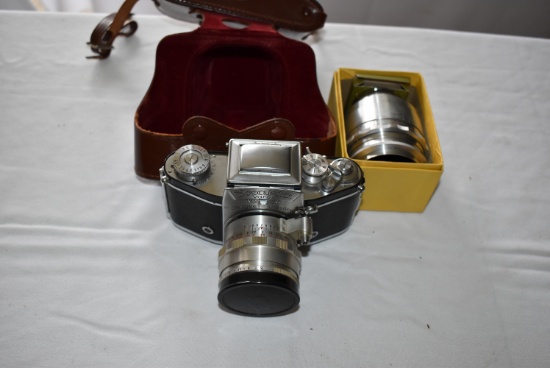 VINTAGE THAGEE DRESDEN EXAKTA VAREX CAMERA, WITH LEATHER CASE,