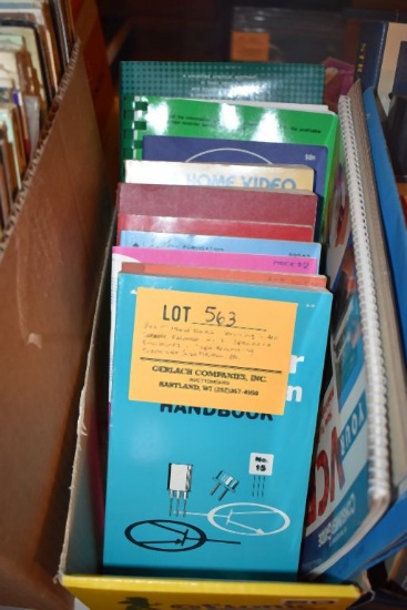 BOX W/HAND BOOKS: SERVICING VIDEO CASSETTE RECORDER,