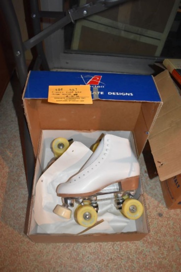 RIEDELL SURE GRIP ROLLER SKATES, 5-1/2M