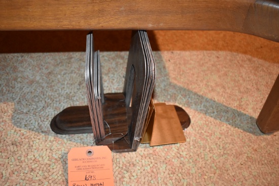 BROWN METAL BOOK ENDS