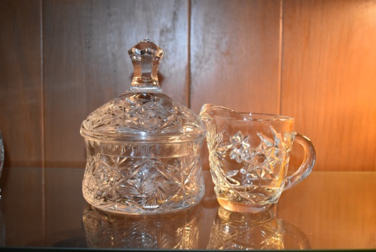 VINTAGE ETCHED STAR CLEAR HEAVY GLASS CRYSTAL GLASS CANDY DISH WITH LID