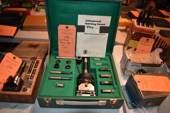 UNIVERSAL BORING HEAD, 1-1/4" IN CASE