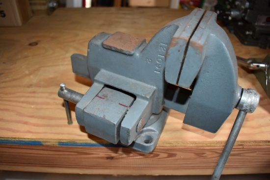 4" BENCH VISE