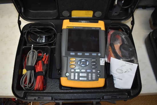 FLUKE 199B SCOPE METER, 200 MHZ, 2.5 GS/S,