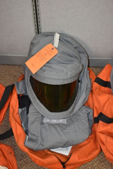 SALISBURY SAFETY WEAR APPAREL BAG TO INCLUDE: