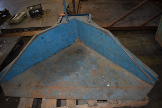 MATERIAL TRANSFER AND STORAGE INC. TRIANGULAR TIPPER