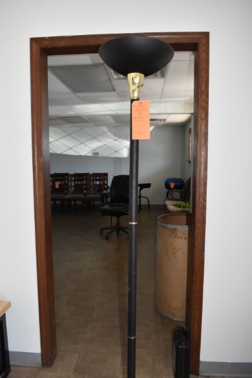 BLACK TORCH FLOOR LAMP