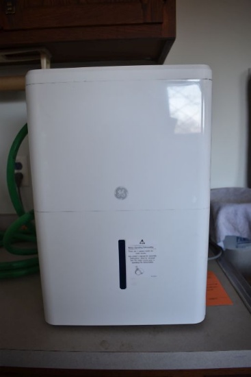 G.E. DEHUMIDIFIER, MODEL ADHL35LAW1, S/N: TRO16487J