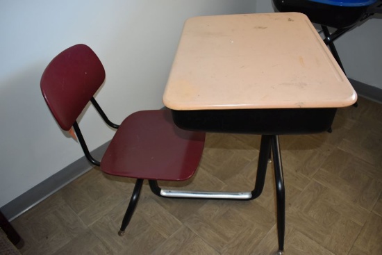 KIDS SCHOOL DESK