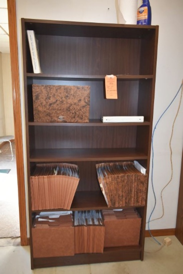 BROWN WOOD SHELVING UNIT WITH FIVE SHELVES,