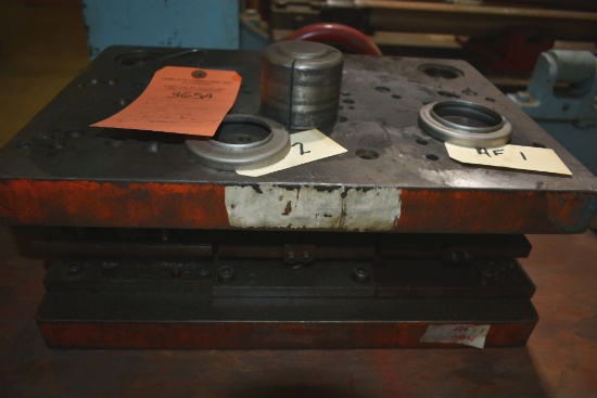 AERO FAB UNIVERSAL PUNCHING DIES (TOP & BOTTOM) USED