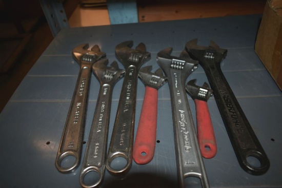 ASSORTED LOOSE CRESCENT WRENCHES
