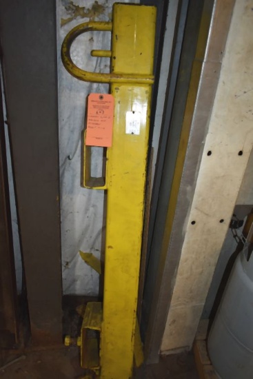 CALDWELL 2,000 LB. FORK TRUCK YOKE ATTACHMENT,