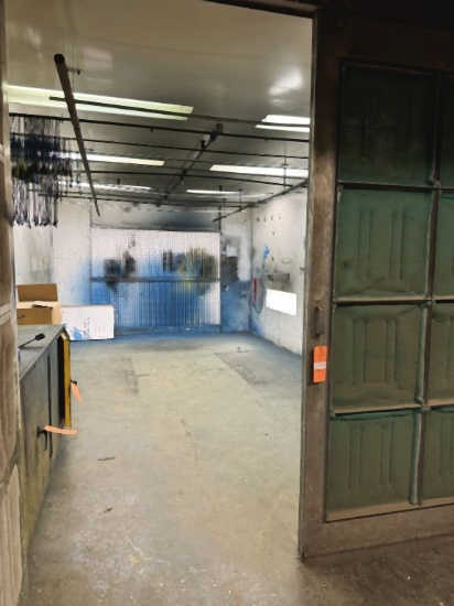 BINKS PAINT BOOTH, APPROX. 11' WIDE X 19"DEEP x