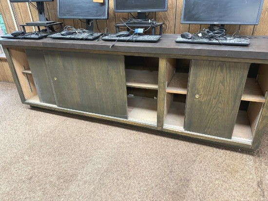 BROWN WOODGRAIN CABINET WITH SLIDING DOORS,