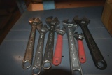 ASSORTED LOOSE CRESCENT WRENCHES