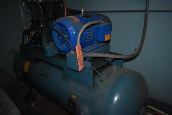 1976 QUINCY PISTON TYPE AIR COMPRESSOR, MODEL 325-14, S/N: 956170-L, 10 H.P., 80 GALLON AIR TANK