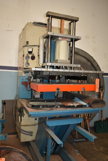 THERMATRON HEAT SEALER ON PALLET, INCLUDES ROUND TABLE BEHIND, CONDITION UNKNOWN