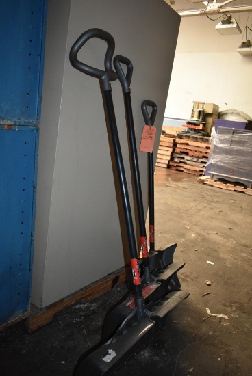 (3) STEEL CORE SNOW SHOVELS