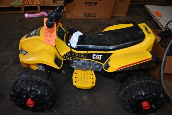PACIFIC CYCLE MODEL #KT1214 BATTERY POWERED CHILDREN'S CATERPILLAR FOUR WHEELER